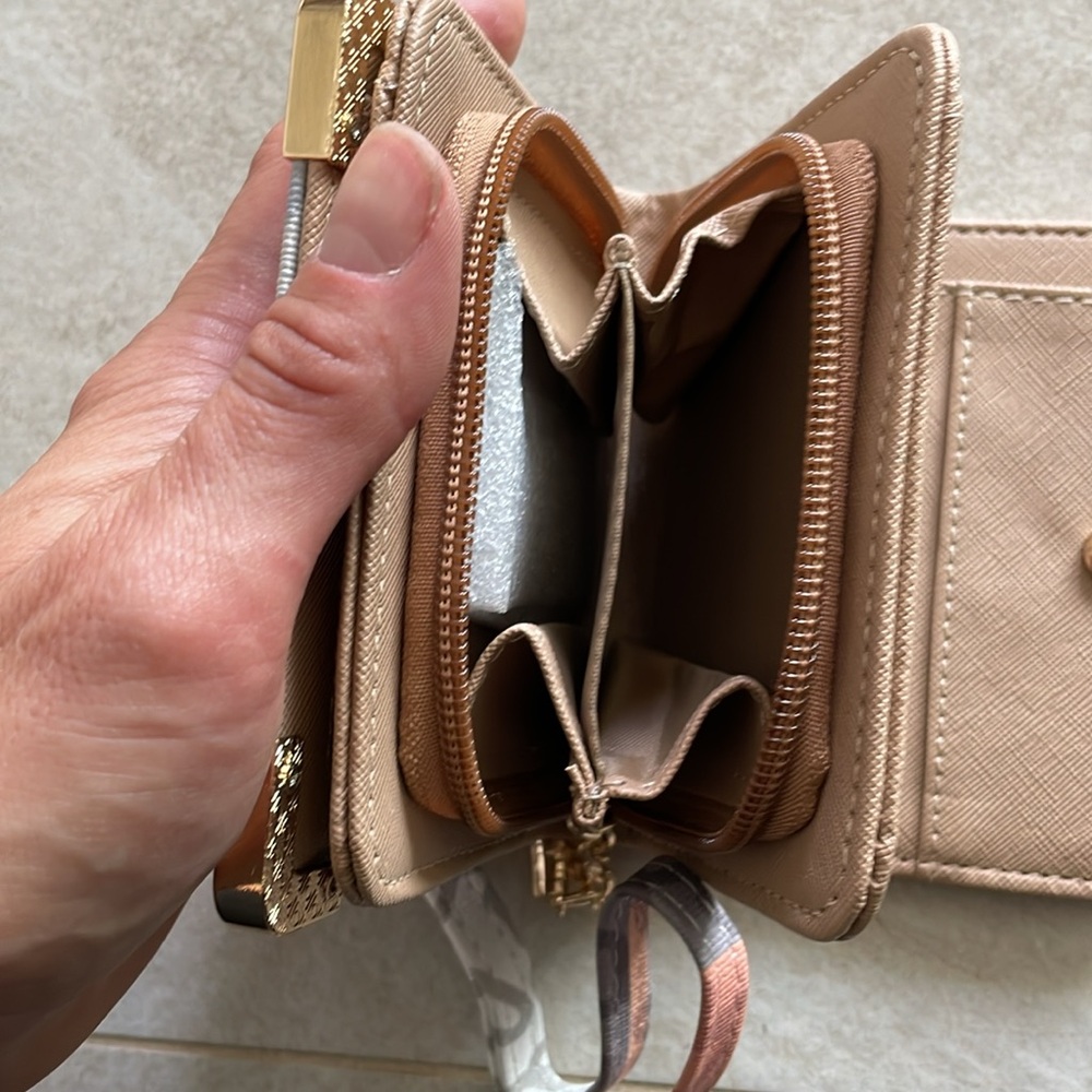 Wallet - Picture 6 of 8